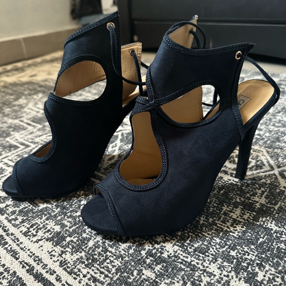 BRAND NEW Dark Blue Suede Heels!